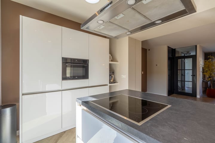 Tussenwoning te koop: Vossestaart 8, Venray
