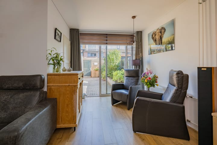 Tussenwoning te koop: Krepelstraat 3, Zoeterwoude