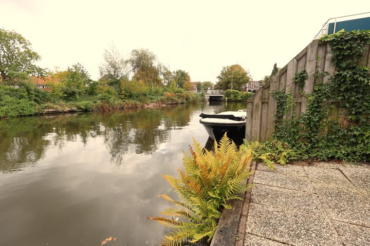 Twee-onder-één-kap te koop: Oude Dijk 9, Sneek