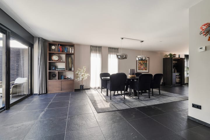 Vrijstaande woning te koop: Villa Fonteinkruid 16, Waalwijk