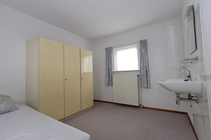 Twee-onder-één-kap te koop: Oude Dijk 9, Sneek