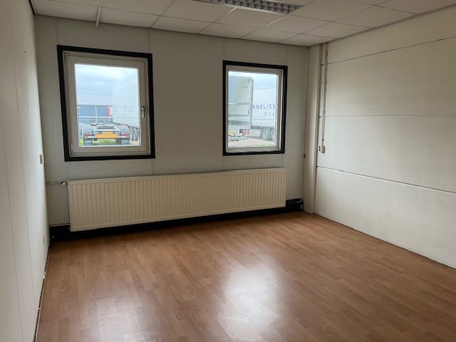 View photo 4 of Plesmanstraat 55