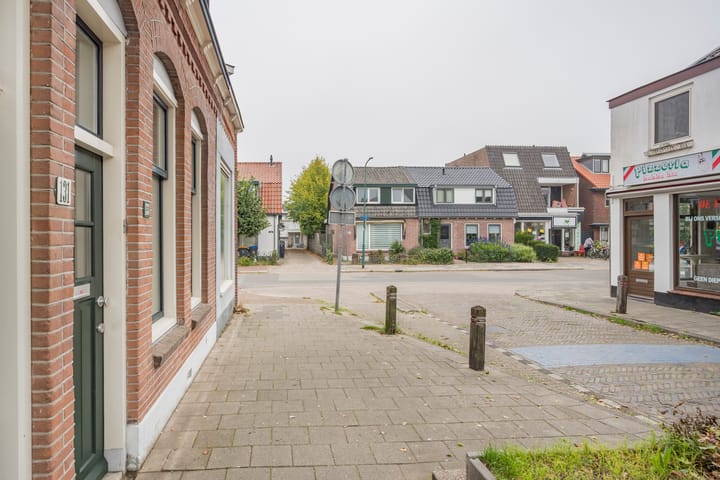 Tussenwoning te koop: Nieuwstraat 133, De Bilt