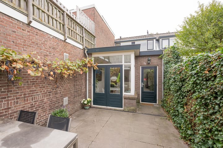 Tussenwoning te koop: Nieuwstraat 133, De Bilt