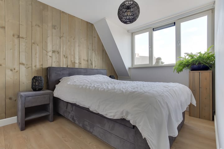 Tussenwoning te koop: Klaproos 6, Alphen (Nb)