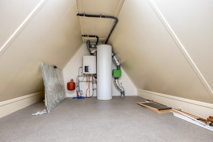 Tussenwoning te koop: Klaproos 6, Alphen (Nb)
