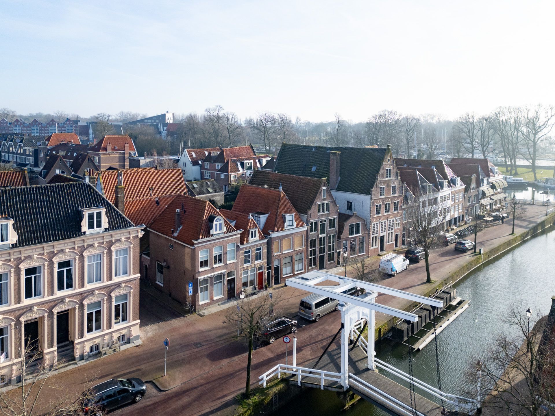 Korenmarkt 10 