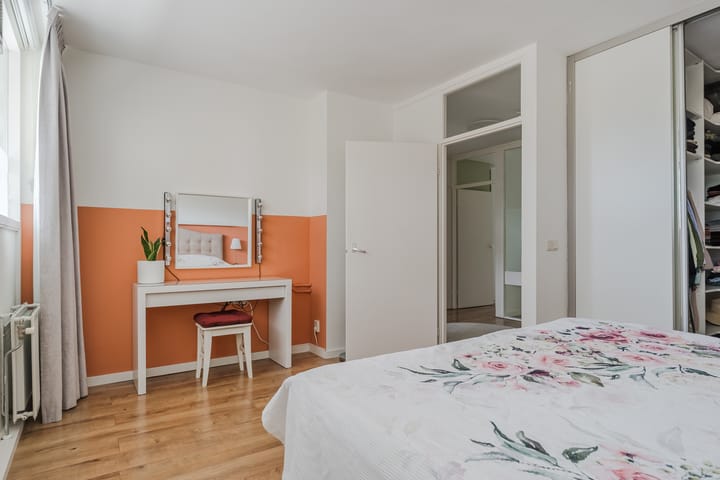Appartement te koop: Oost-Dorsch 17, Zaandam