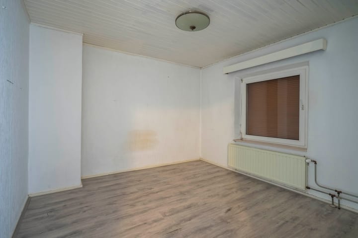Hoekwoning te koop: Burgemeester Loysonstraat 7, Landgraaf