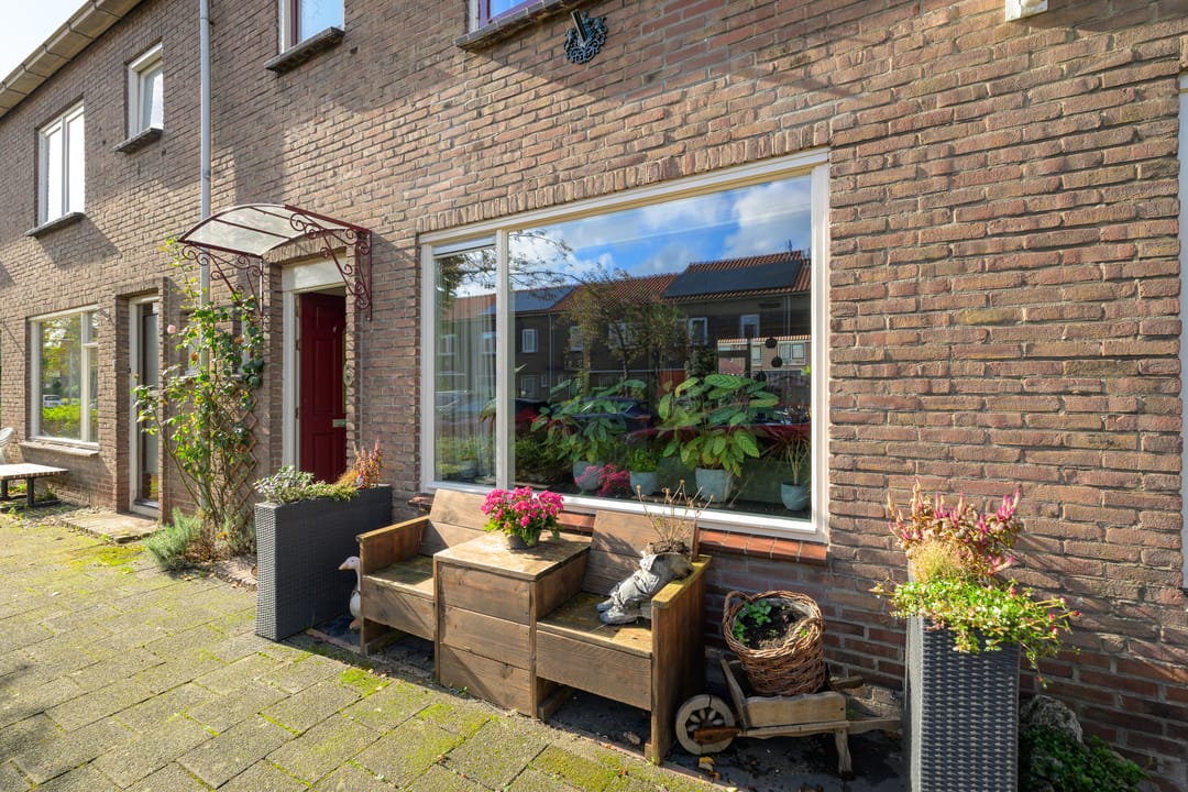Photo 8 of Beatrixstraat 6