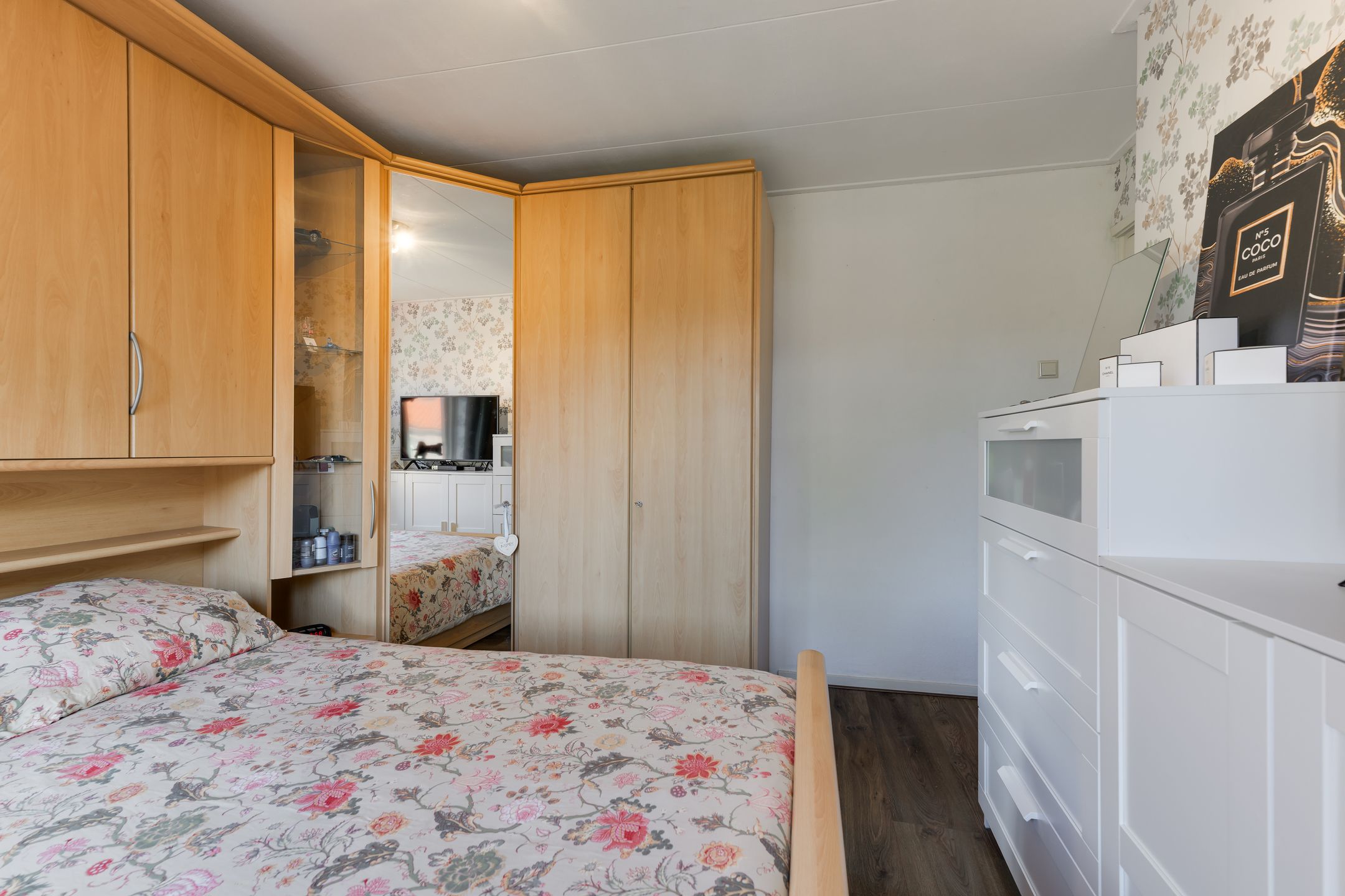 Photo 33 of Beatrixstraat 6