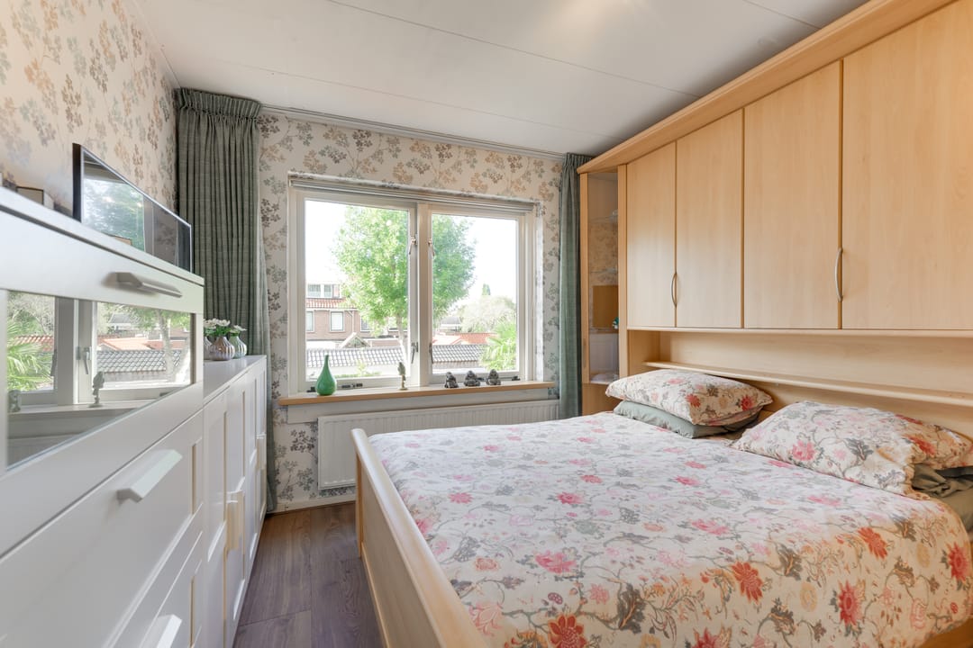Photo 32 of Beatrixstraat 6