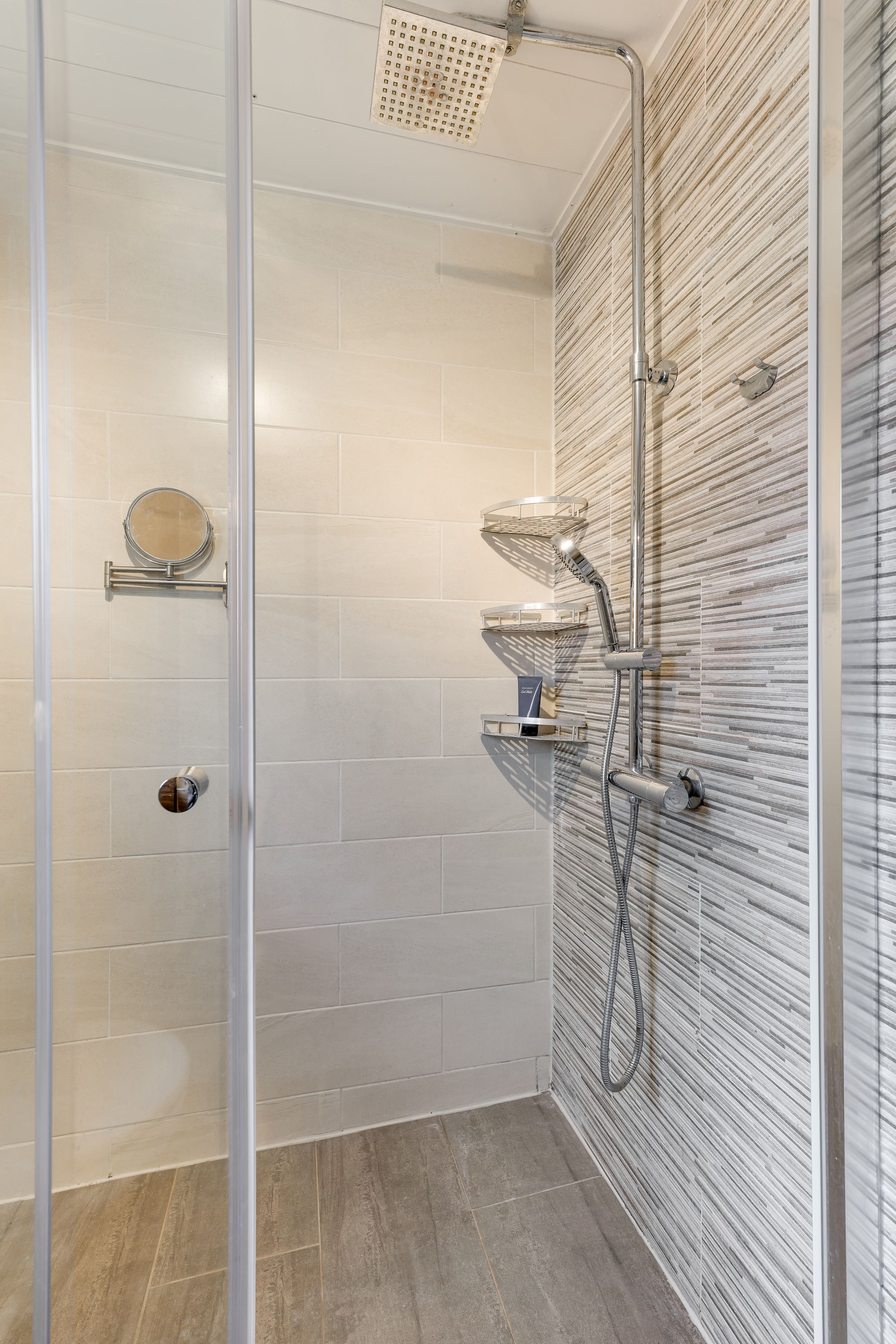 Photo 36 of Beatrixstraat 6