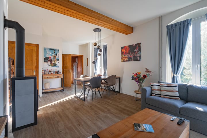 Tussenwoning te koop: Kristalstraat 15, Heerlen