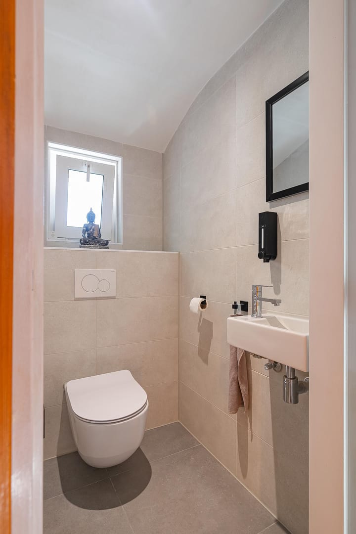 Tussenwoning te koop: Kristalstraat 15, Heerlen