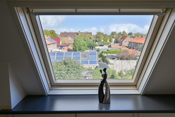Tussenwoning te koop: Mijdrechtse Zuwe 50, Amstelhoek