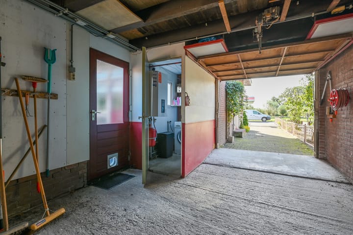 Tussenwoning te koop: Mijdrechtse Zuwe 50, Amstelhoek