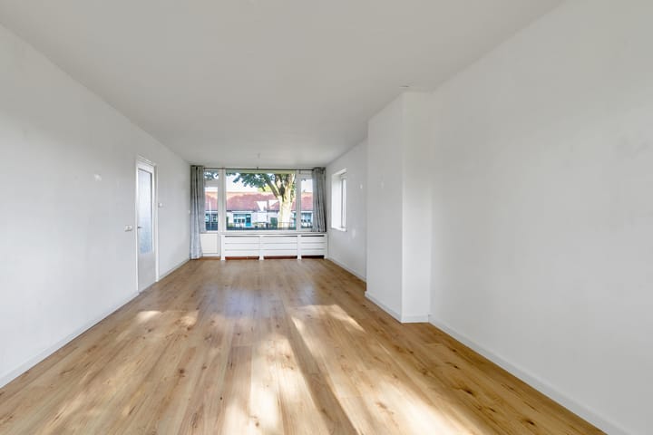 Appartement te koop: Henri Hermanslaan 162, Geleen