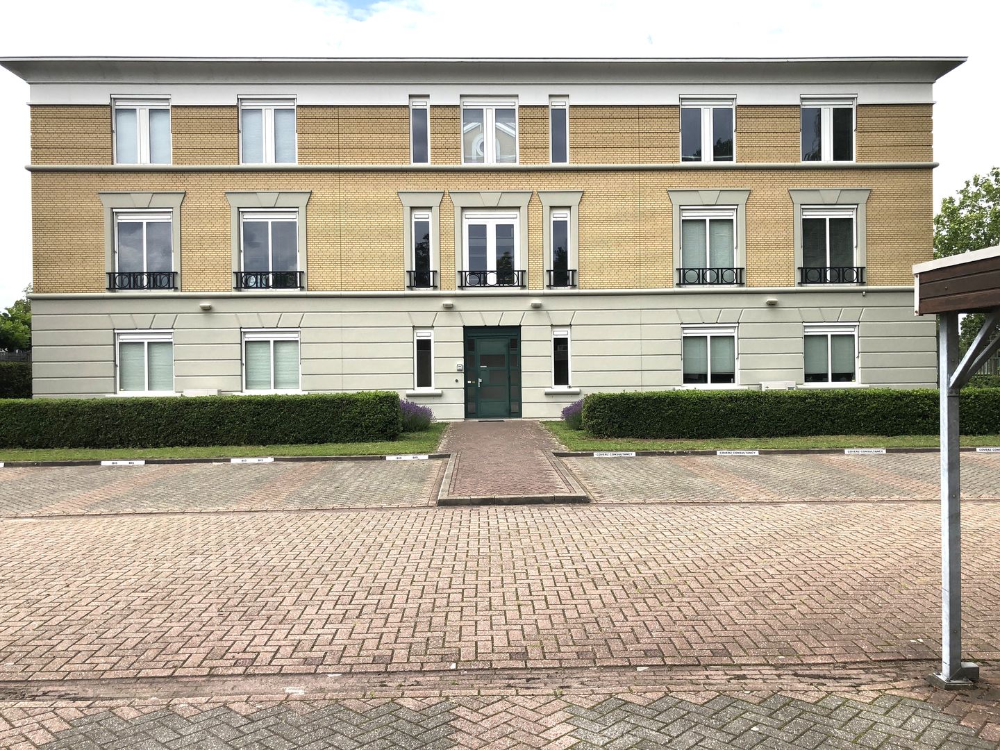Bekijk foto 2 van Beemdstraat 27-A