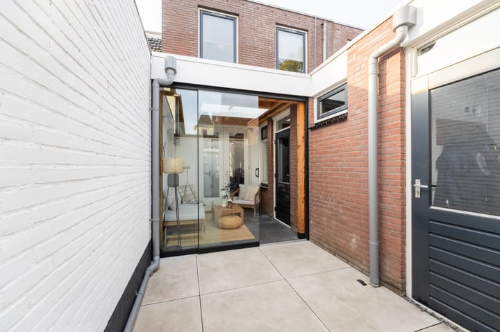 Tussenwoning te koop: Kloosterstraat 3, Kampen
