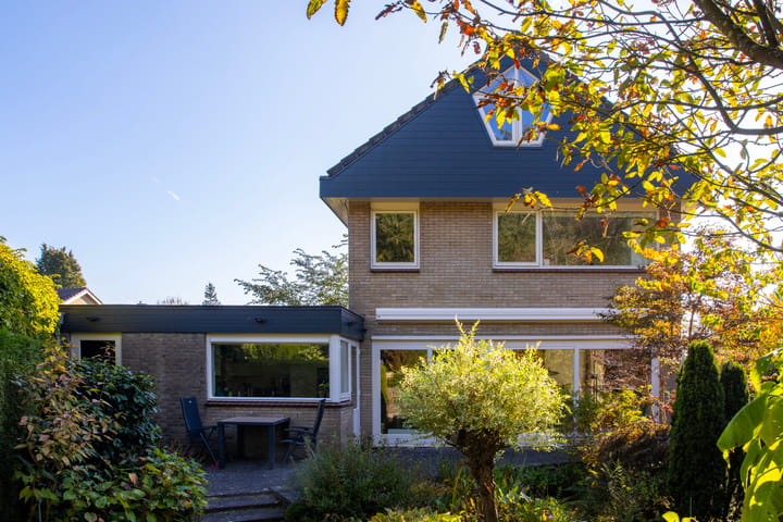 Vrijstaande woning te koop: Eykmanlaan 1, Dieren