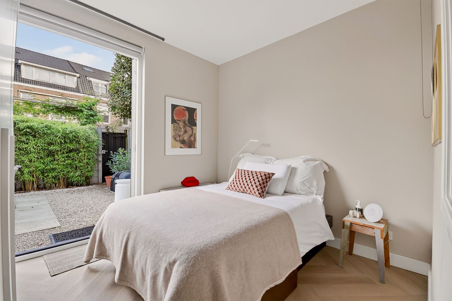 Photo 10 of Barendsestraat 13