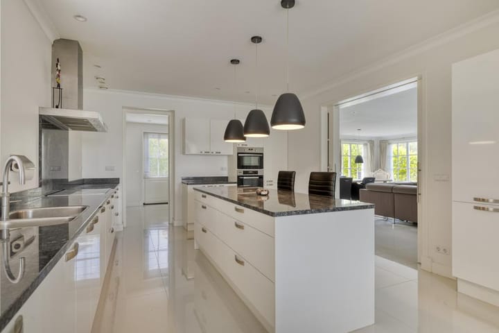 Vrijstaande woning te koop: Vitus Beringstraat 2A, Almere