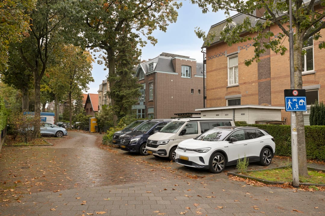 Photo 43 of Mesdagstraat 11