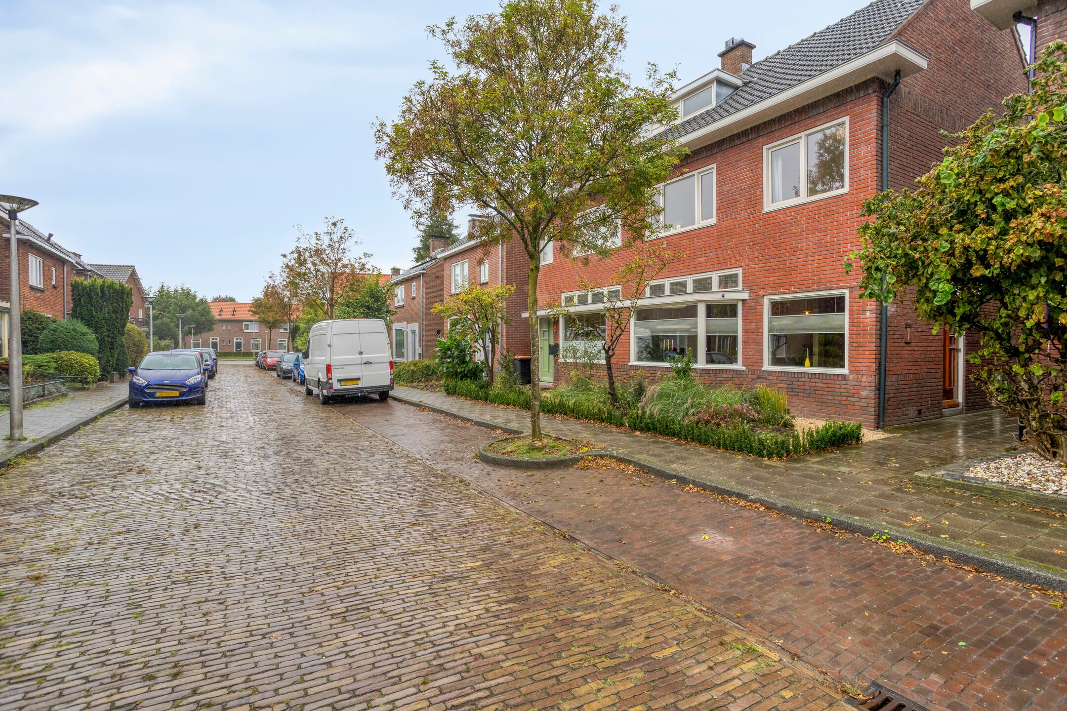 Photo 36 of Niasstraat 8