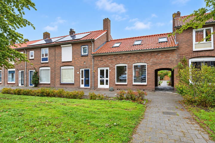Hoekwoning te koop: Koningin Wilhelminaweg 114, Gouda