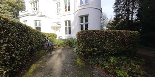 View 360° photos