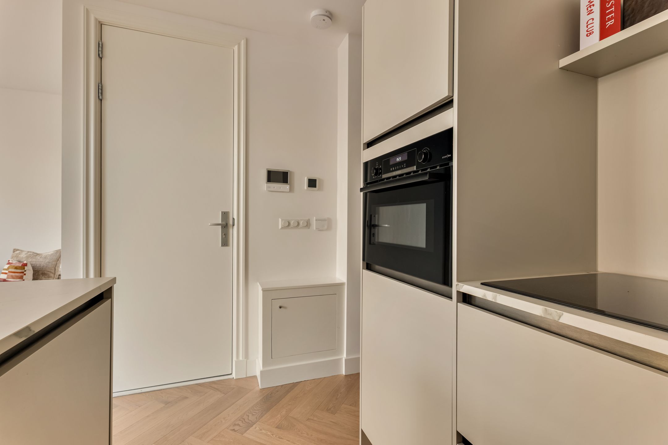 Photo 18 of Van Heemskerckstraat 35-1
