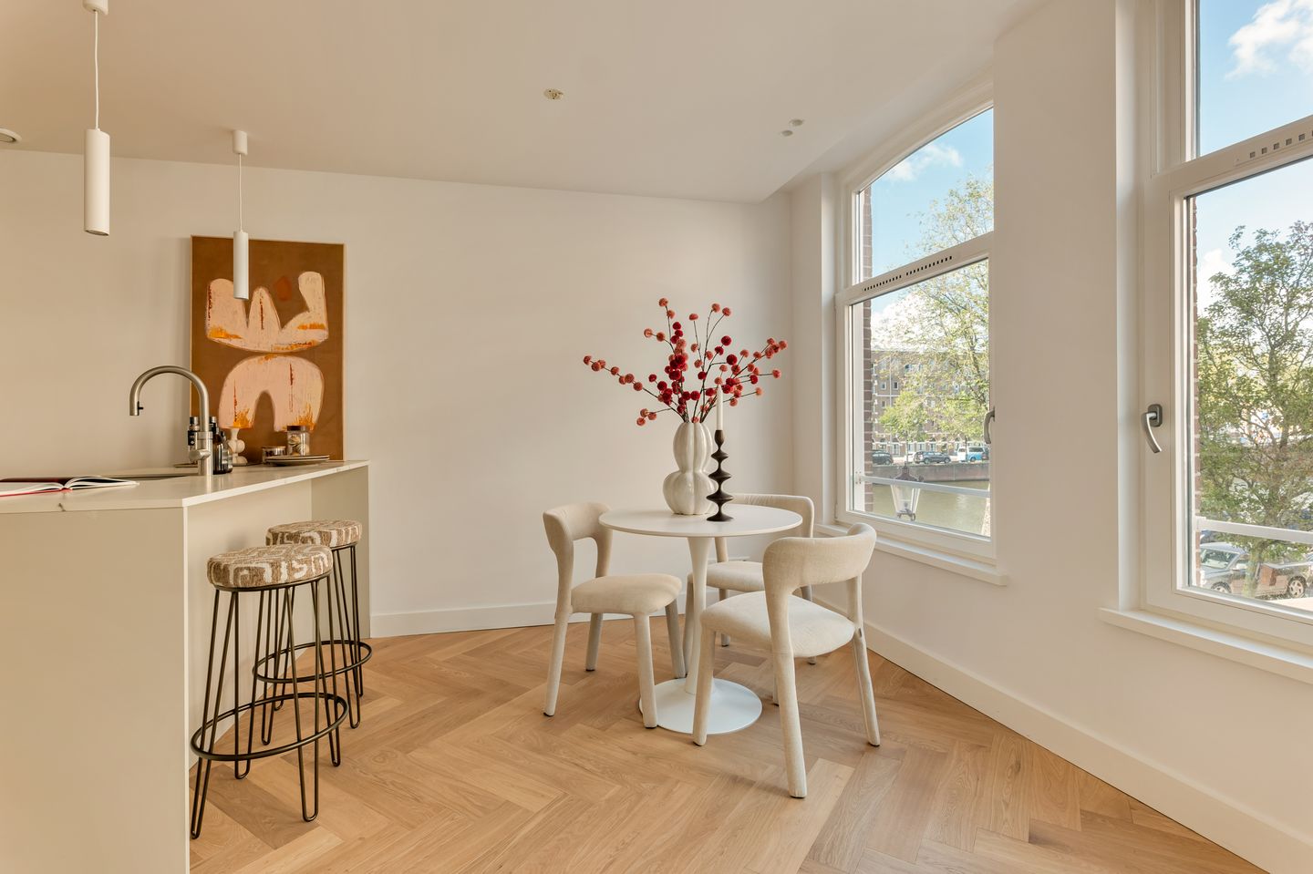 Photo 4 of Van Heemskerckstraat 35-1