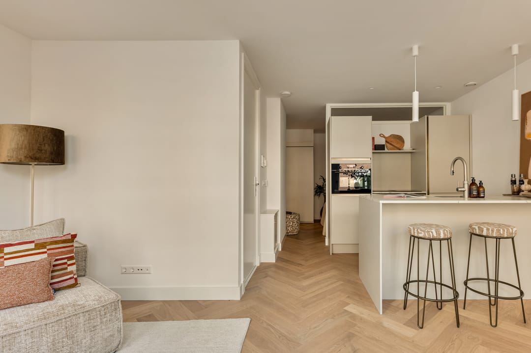 Photo 8 of Van Heemskerckstraat 35-1