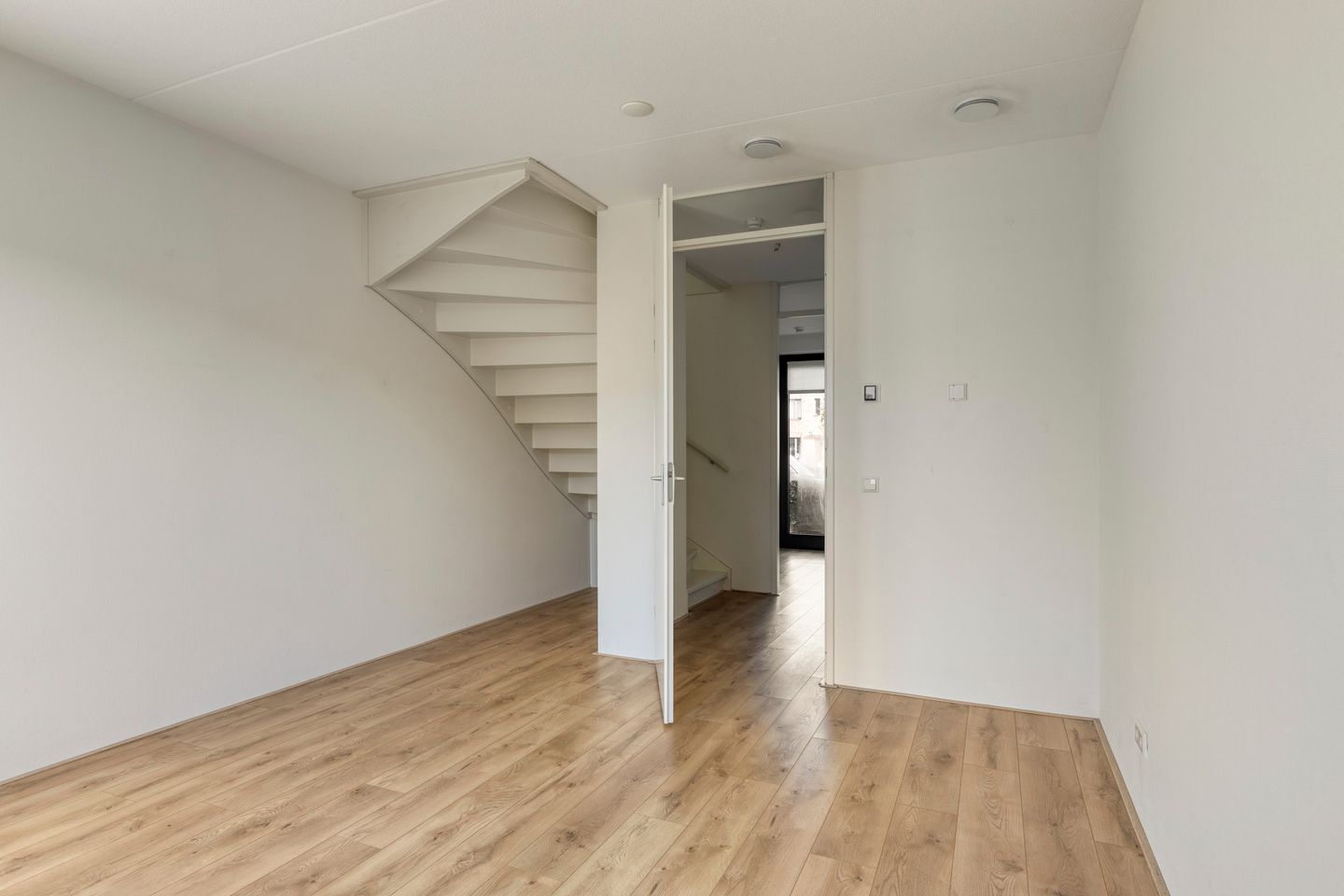 Photo 10 of Opijnenstraat 55
