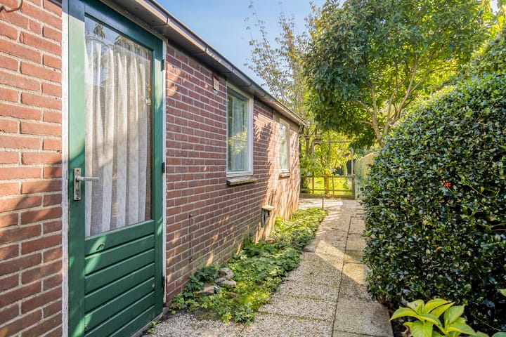 Vrijstaande woning te koop: Provincialeweg 72, Oosteind