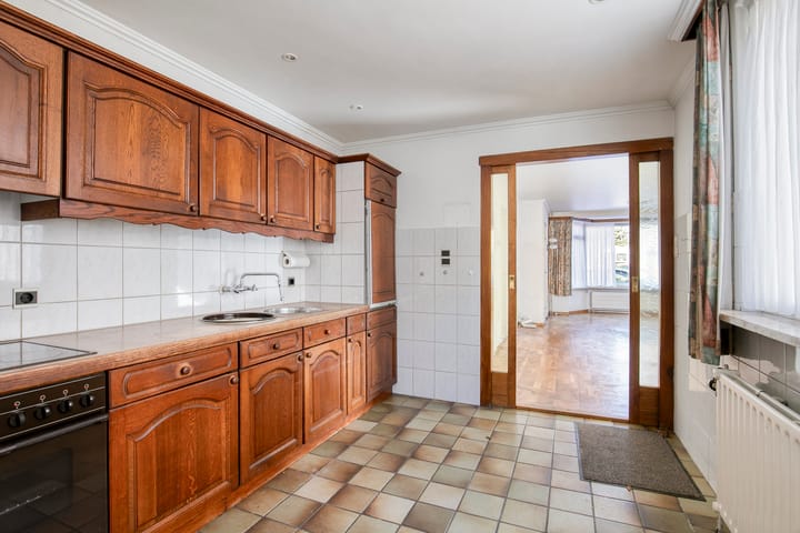 Vrijstaande woning te koop: Provincialeweg 72, Oosteind