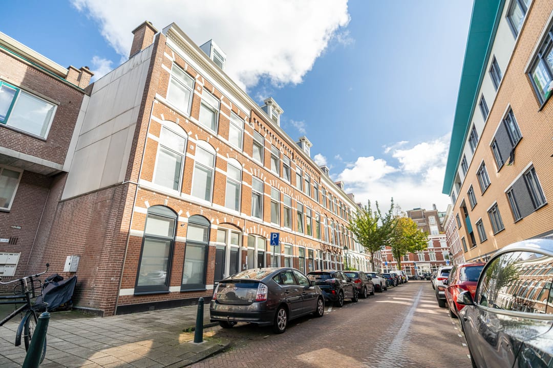 Photo 22 of Van Merlenstraat 29-B