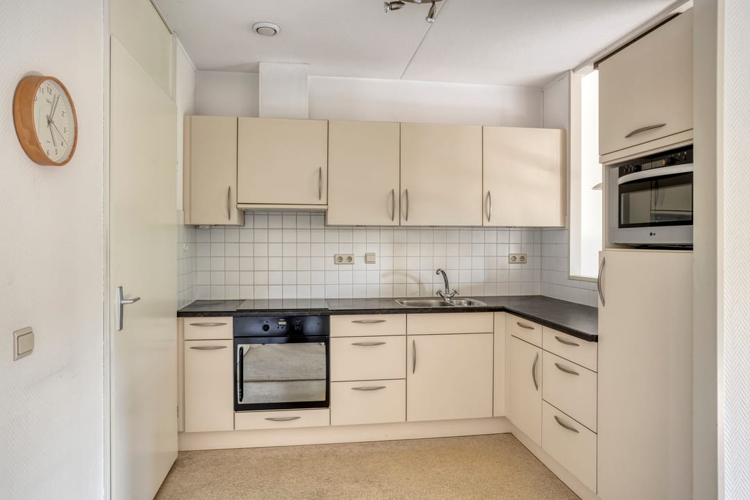 Photo 26 of Deken Hensburchstraat 74