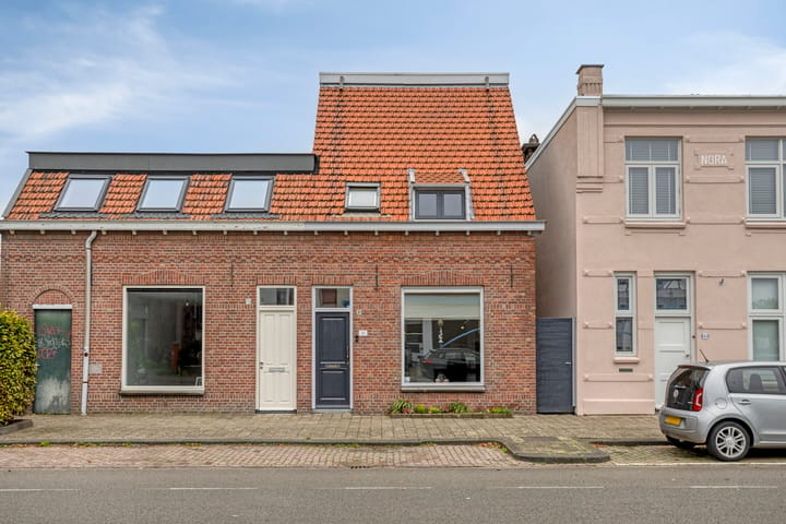 Twee-onder-één-kap te koop: Teteringsedijk 161, Breda