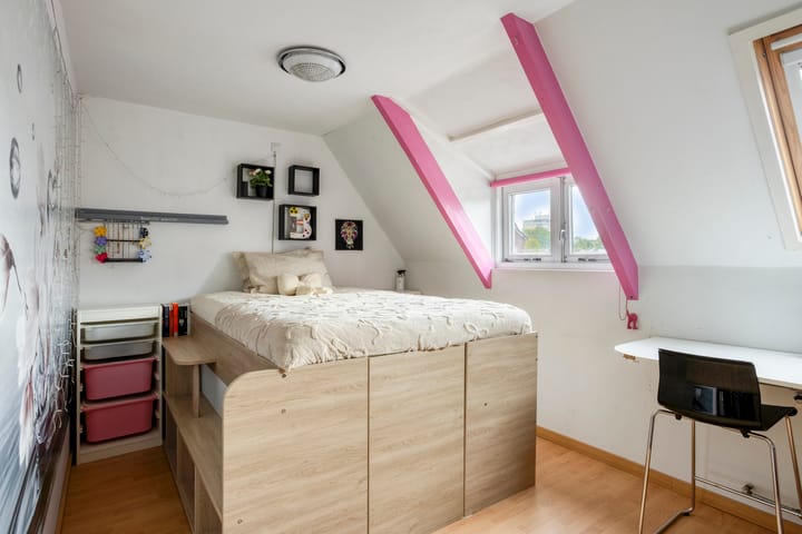 Twee-onder-één-kap te koop: Teteringsedijk 161, Breda
