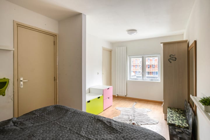Twee-onder-één-kap te koop: Teteringsedijk 161, Breda