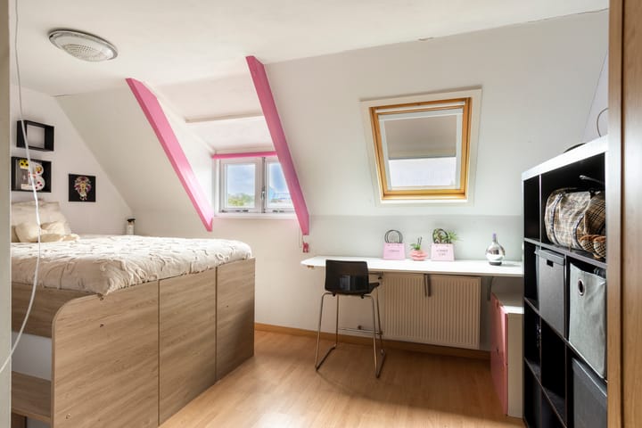 Twee-onder-één-kap te koop: Teteringsedijk 161, Breda