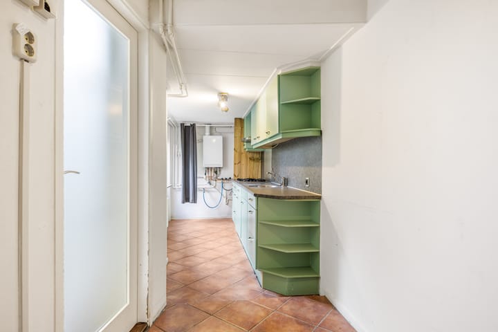 Tussenwoning te koop: Leliestraat 3, Leeuwarden