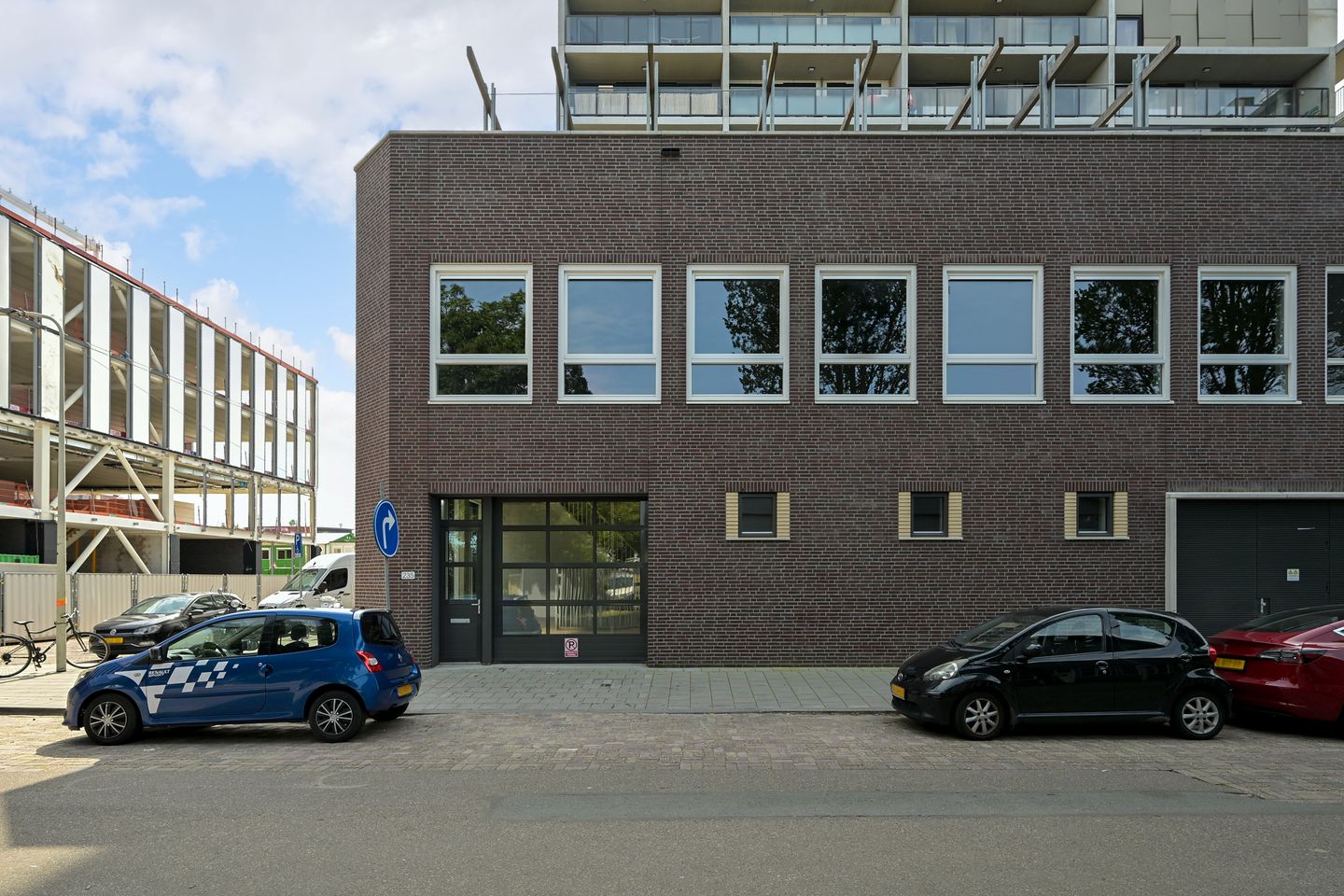 View photo 4 of Orionstraat 235