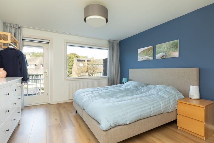 Tussenwoning te koop: Moerbeilaan 72, Hilversum