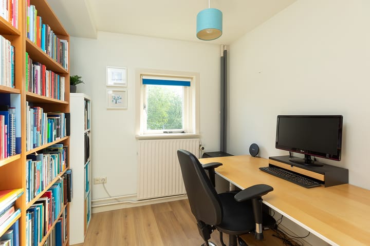 Tussenwoning te koop: Moerbeilaan 72, Hilversum
