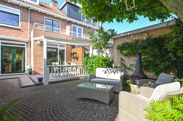 Photo 4 of Corantijnstraat 39