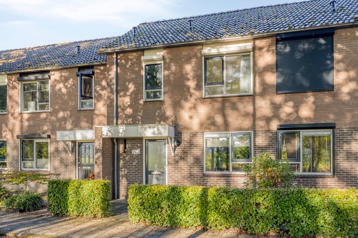 Tussenwoning te koop: oldenzaalsestraat 769, Enschede