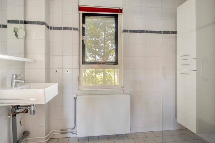 Tussenwoning te koop: oldenzaalsestraat 769, Enschede